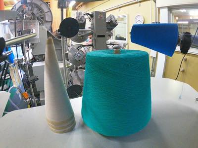 泉州タオル工場の泉州タオルを制作する機械
